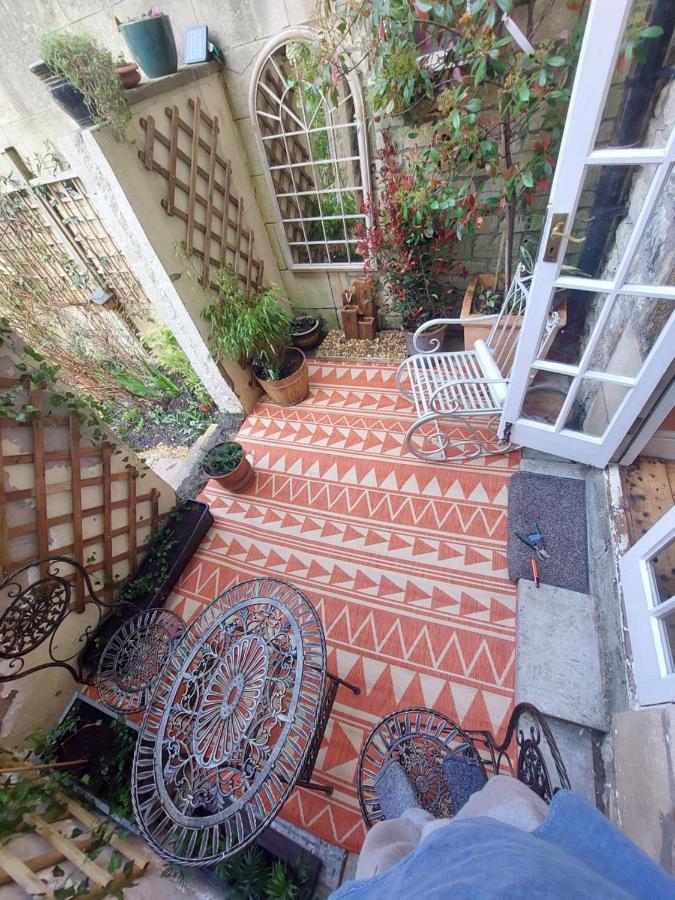 The Pickwick House 2 Bedroom Free Parking Бат Экстерьер фото