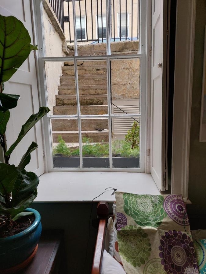 The Pickwick House 2 Bedroom Free Parking Бат Экстерьер фото